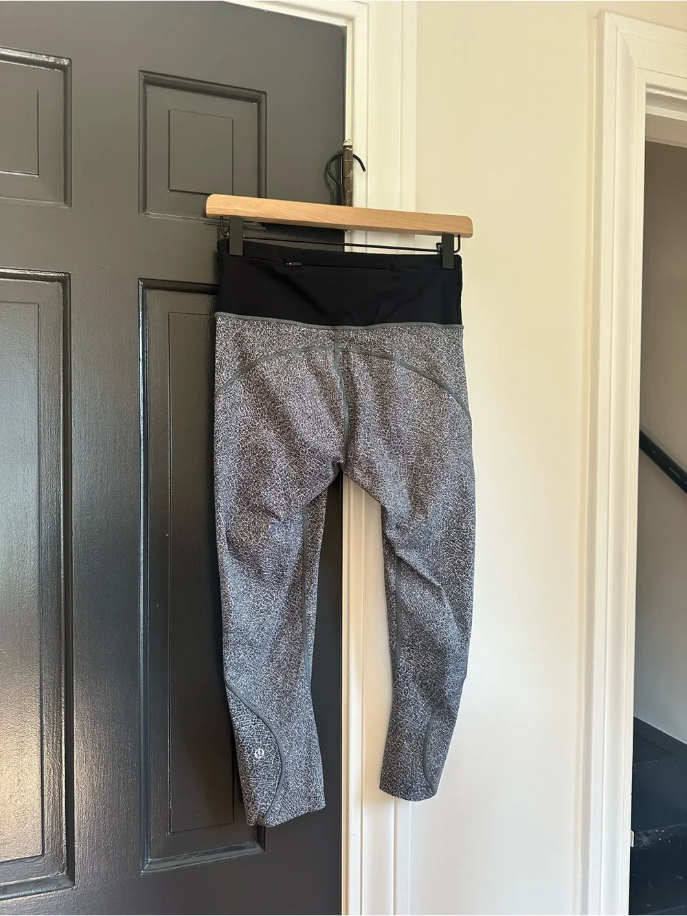 Lululemon Run The Day Crop *23
